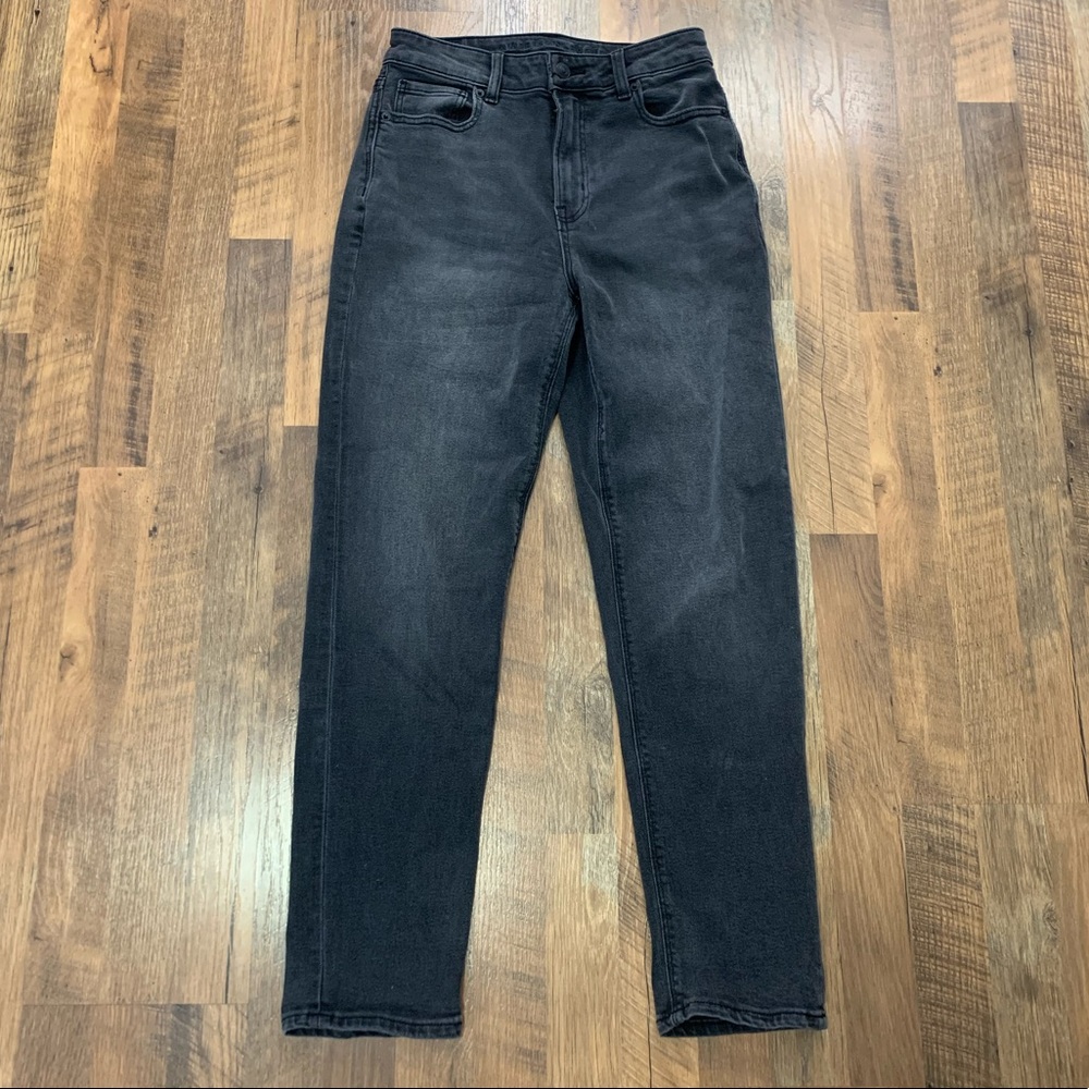 NEVER WORN! american eagle mom jean